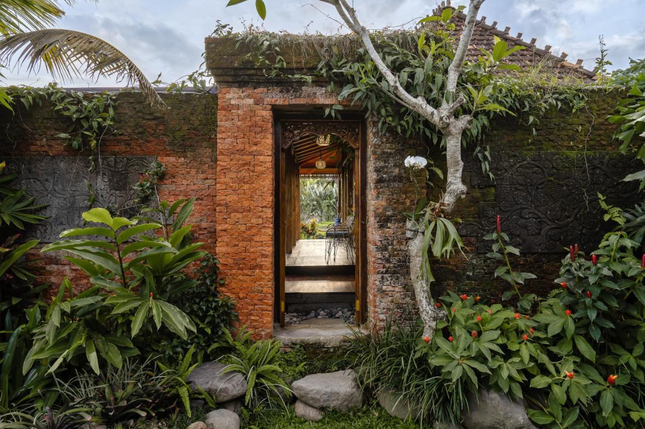 Airsania Ubud Antique Villas Exterior foto